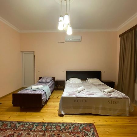 Hotel Season à Koutaïssi Extérieur photo