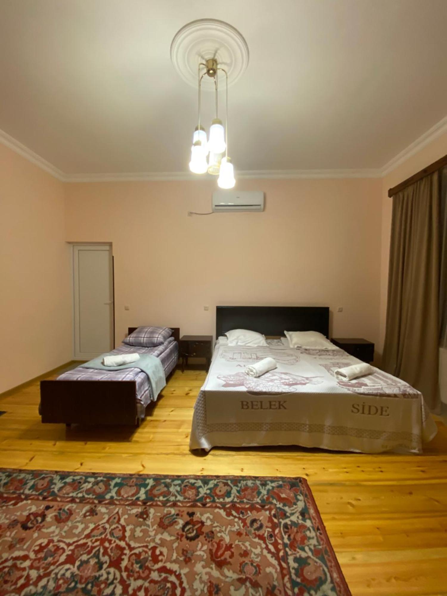 Hotel Season à Koutaïssi Extérieur photo