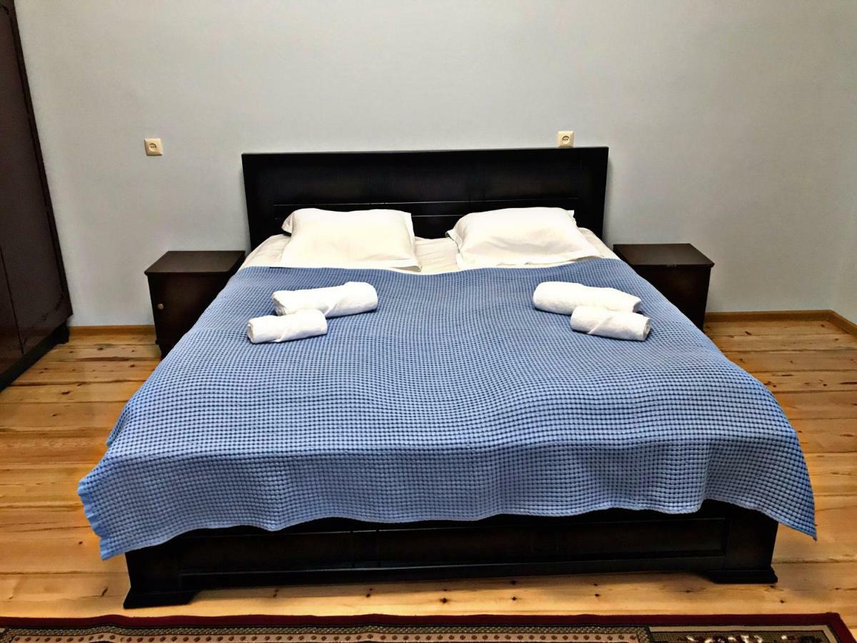 Hotel Season à Koutaïssi Extérieur photo